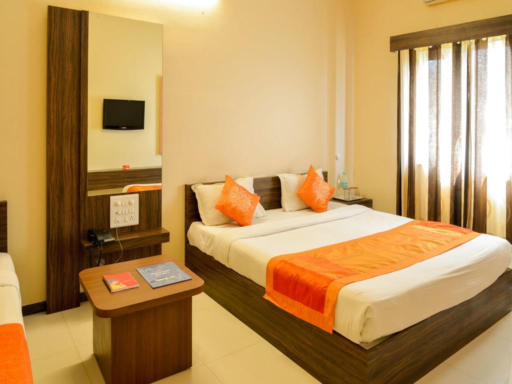 שירדי Oyo 4316 Hotel Sai Empire מראה חיצוני תמונה