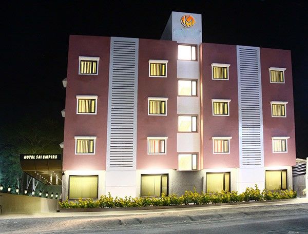 שירדי Oyo 4316 Hotel Sai Empire מראה חיצוני תמונה