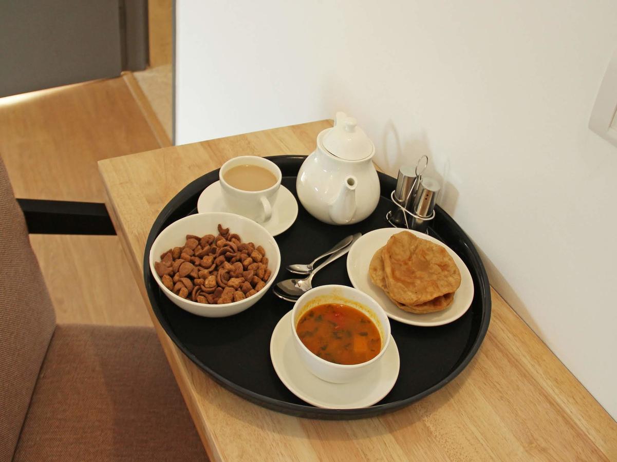שירדי Oyo 4316 Hotel Sai Empire מראה חיצוני תמונה